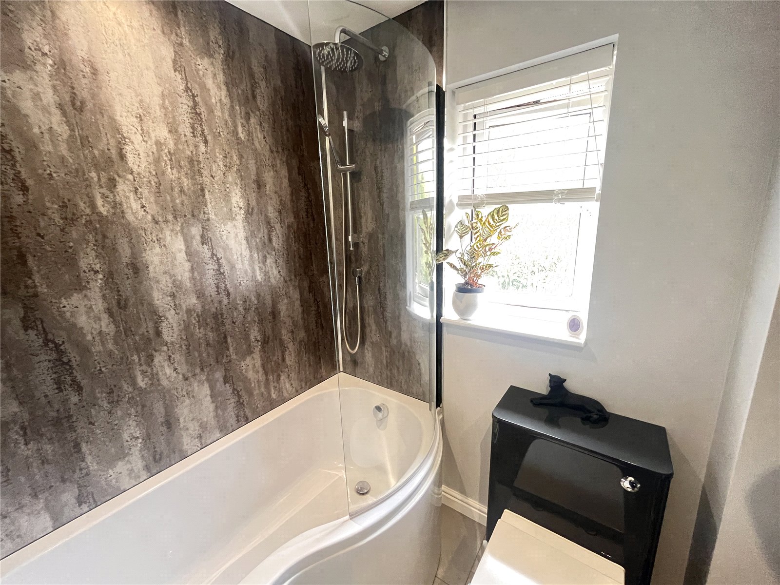 Greenfields Gardens, Greenfields, Shrewsbury, SY1 - DB Roberts