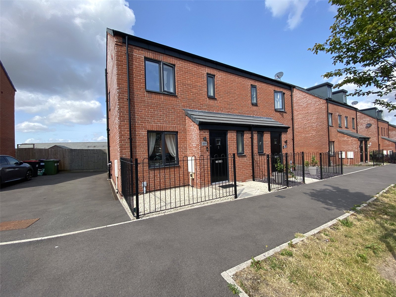 Brookes Avenue, Lawley, Telford, TF3 - DB Roberts