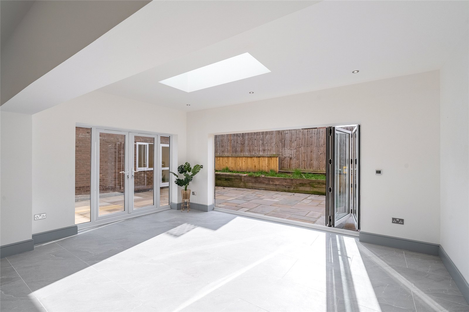 Hadley Park Road, Leegomery, Telford, TF1 - DB Roberts