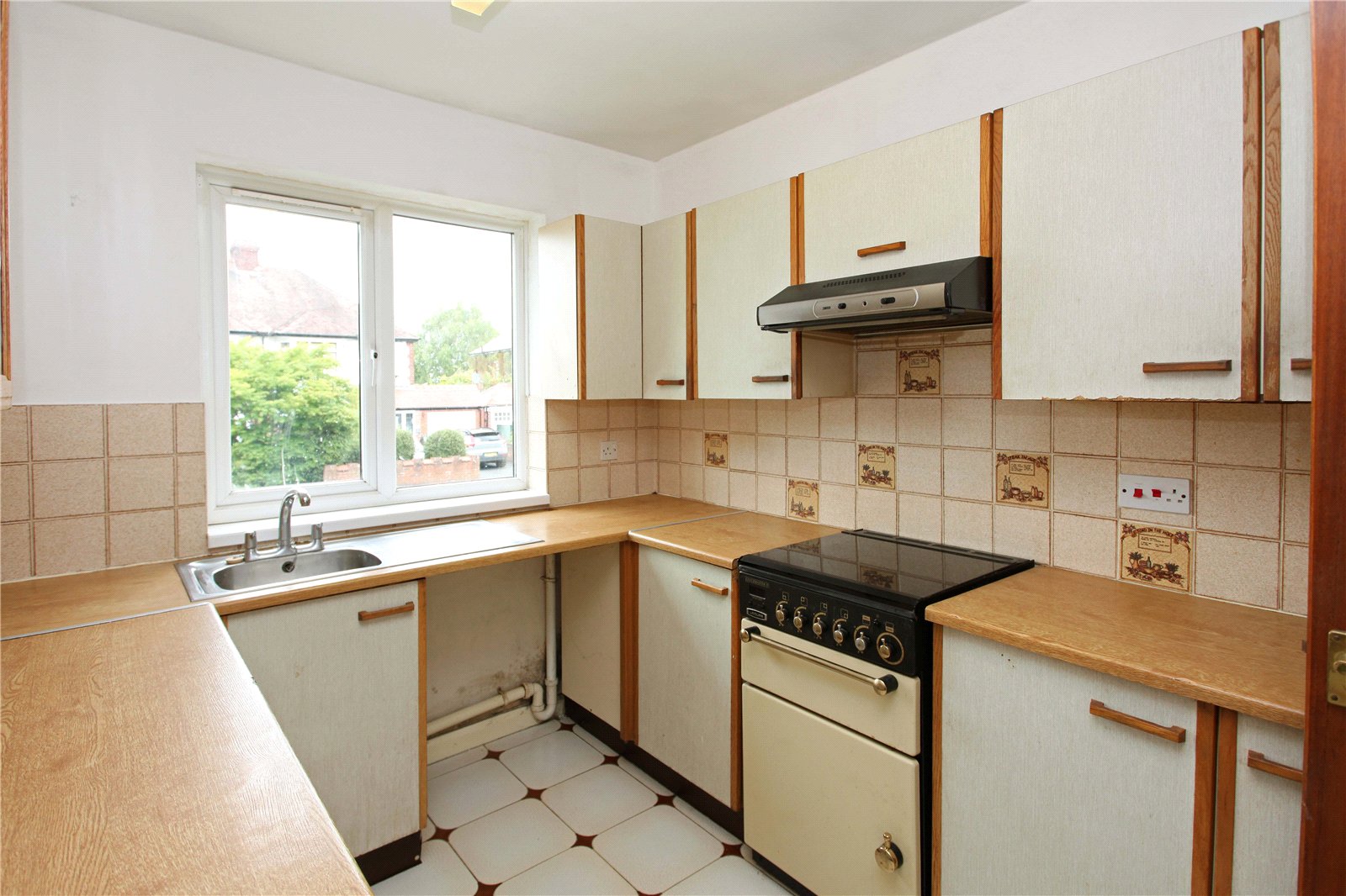 Hartshill, Oakengates, Telford, TF2 - DB Roberts