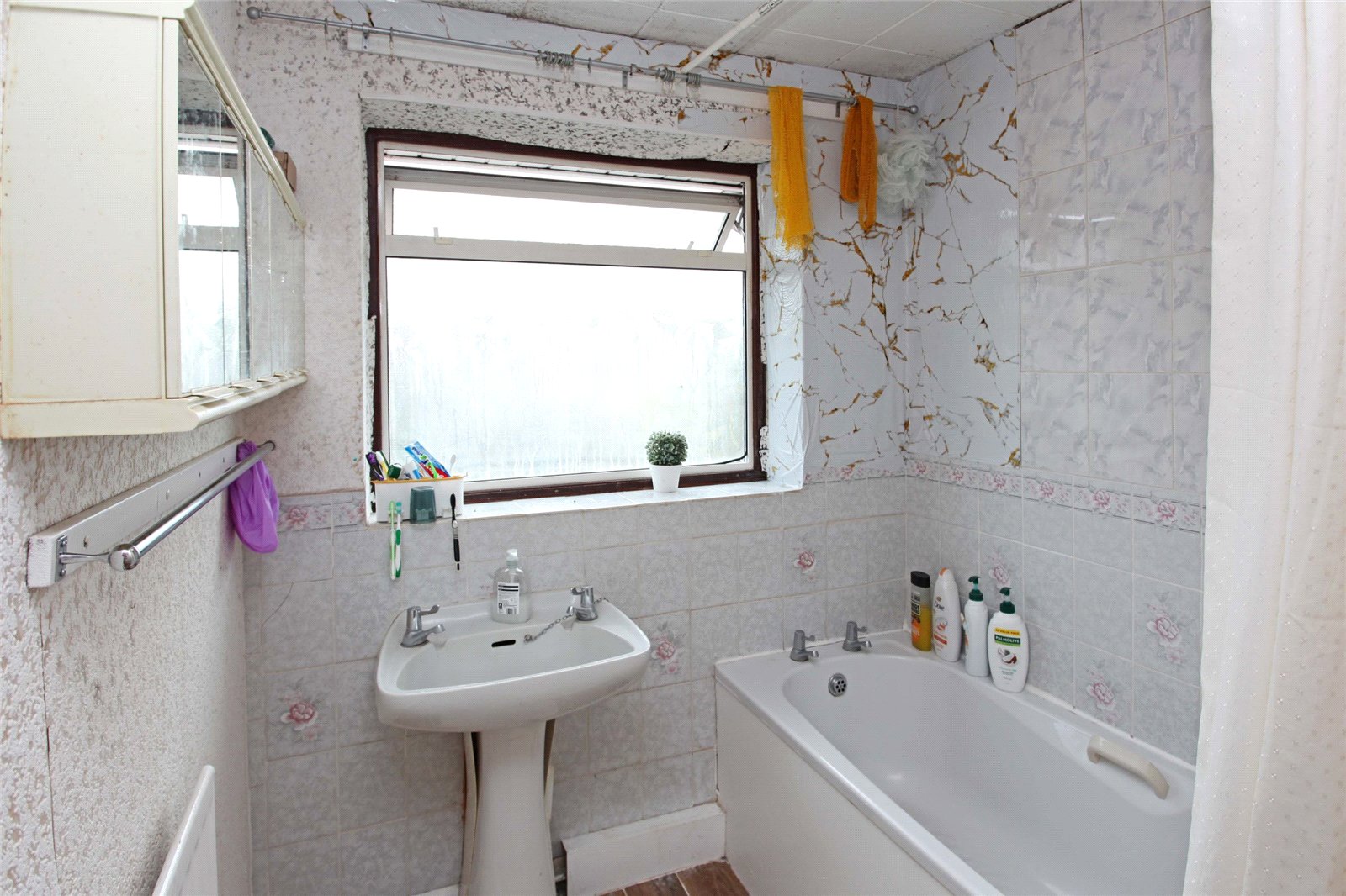 Fenns Crescent, St. Georges, Telford, TF2 - DB Roberts