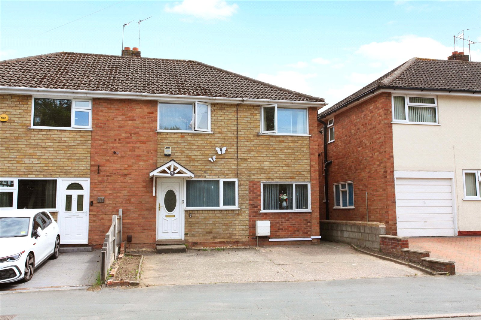 Fenns Crescent, St. Georges, Telford, TF2 - DB Roberts