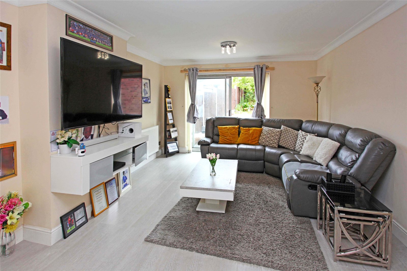 Fenns Crescent, St. Georges, Telford, TF2 - DB Roberts