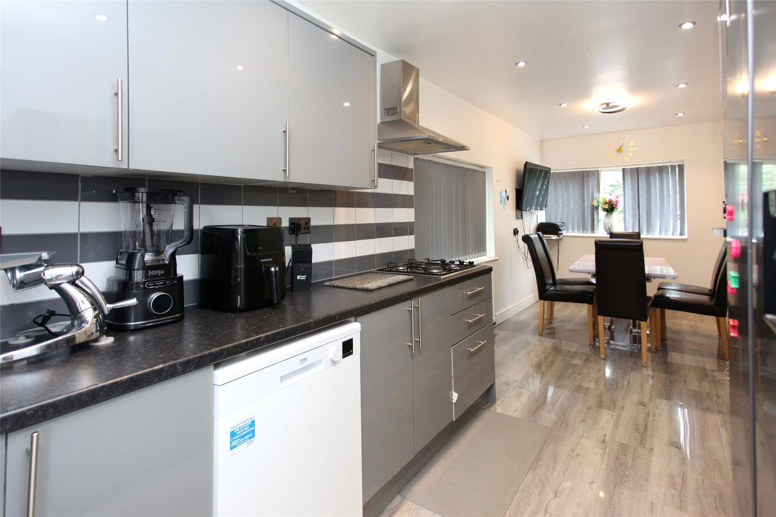 Fenns Crescent, St. Georges, Telford, TF2 - DB Roberts