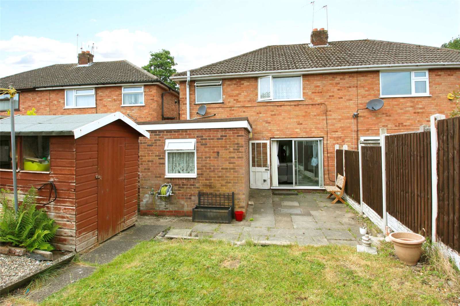 Fenns Crescent, St. Georges, Telford, TF2 - DB Roberts