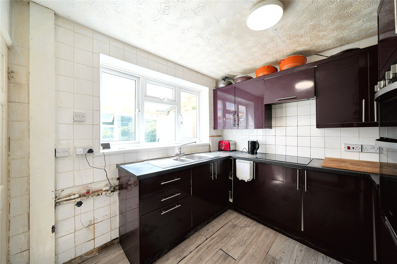 First Avenue, Bushbury, Wolverhampton, WV10 - DB Roberts