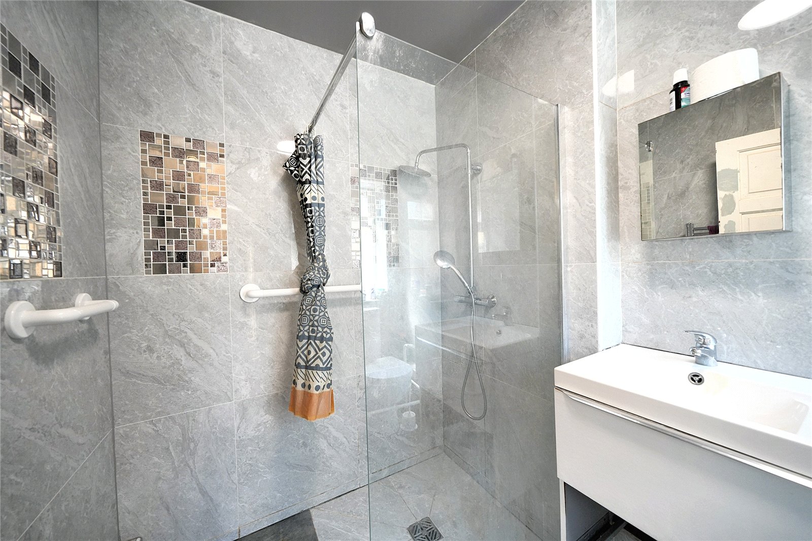 First Avenue, Bushbury, Wolverhampton, WV10 - DB Roberts