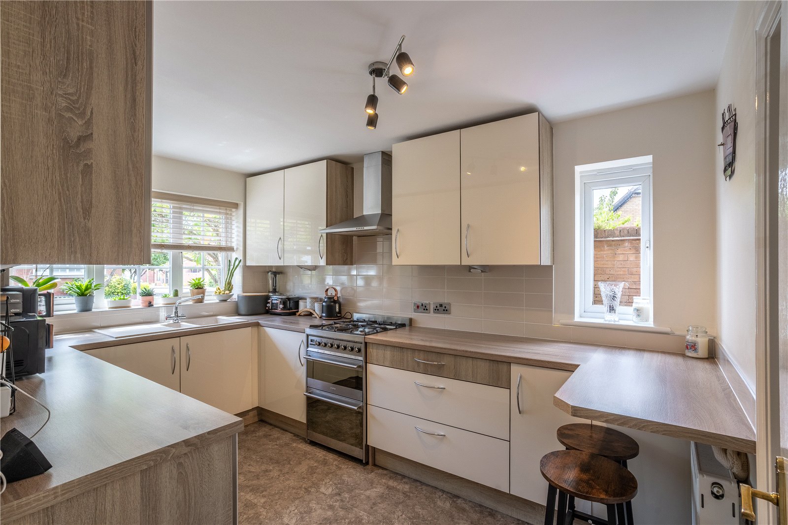 Isiah Avenue, Dawley Bank, Telford, TF4 - DB Roberts