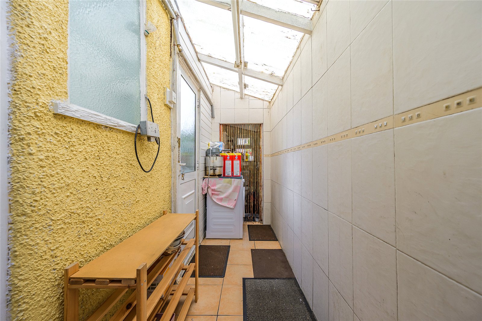 Warstones Road, Penn, Wolverhampton, WV4 - DB Roberts