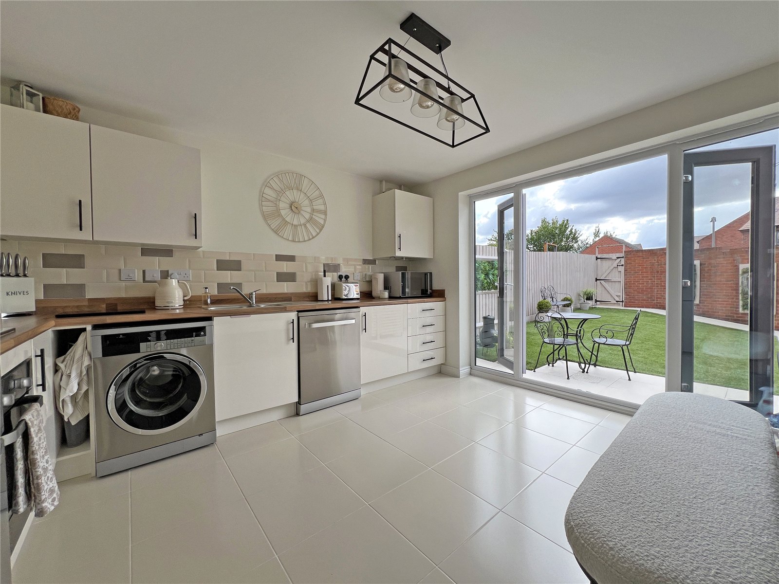 Pantulf Close, Lawley, Telford, TF3 - DB Roberts