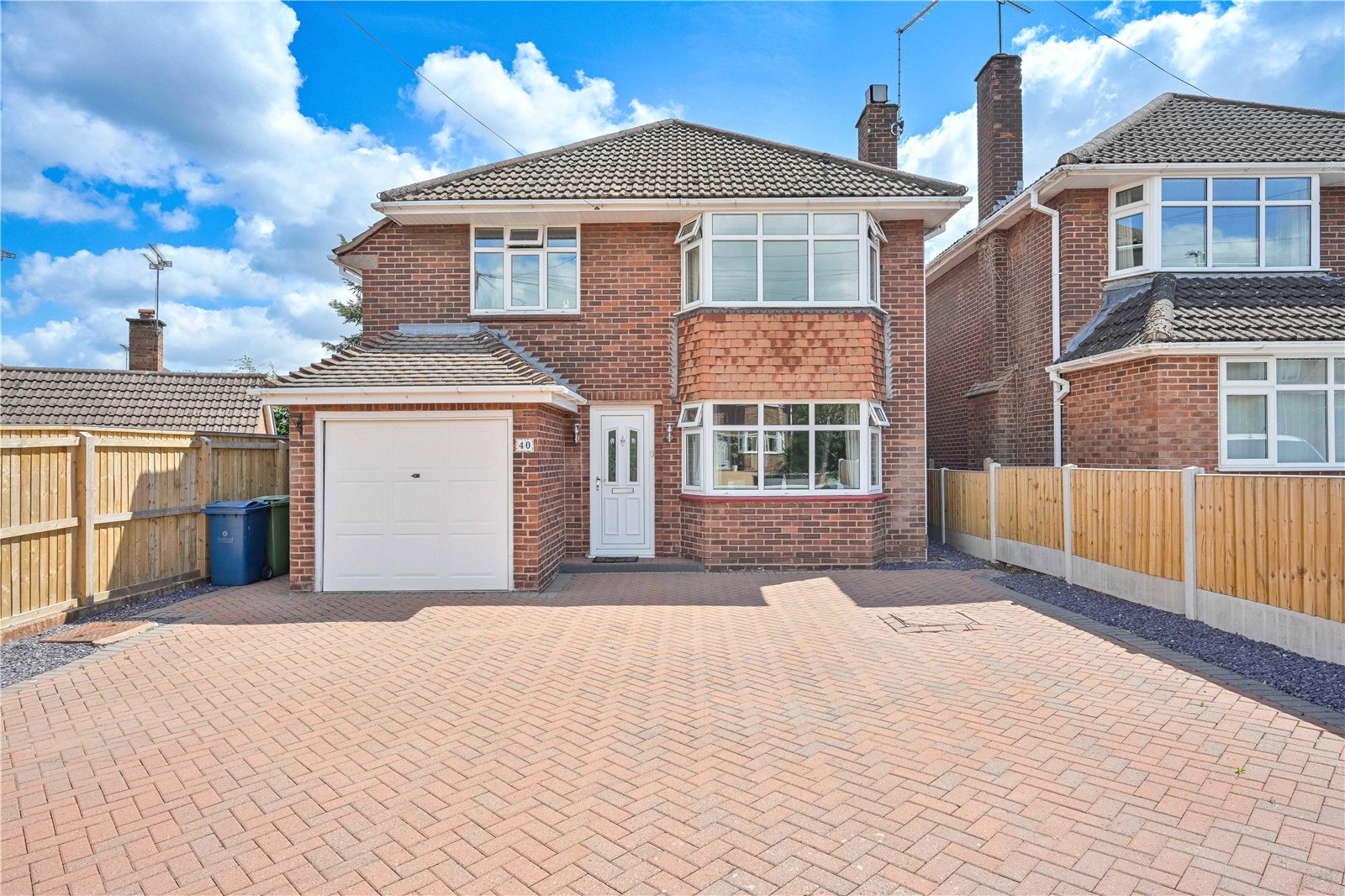 Newquay Avenue, Weeping Cross, Stafford, ST17 - DB Roberts