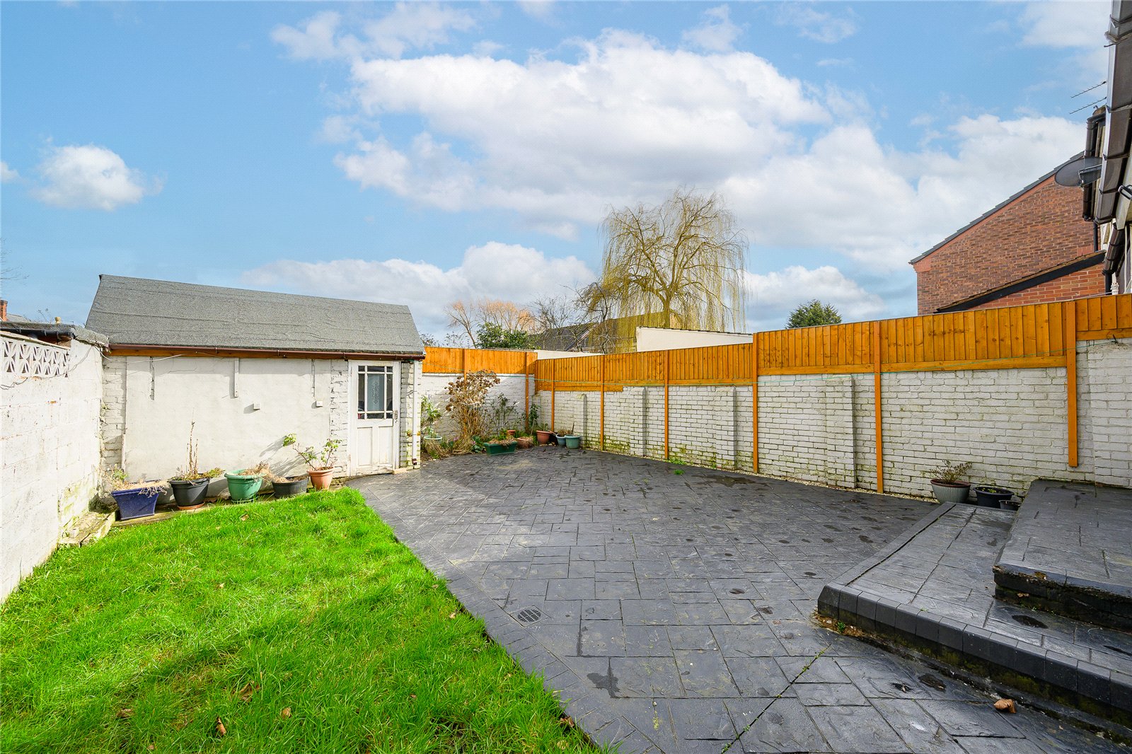 Springfield Road, Park Village, Wolverhampton, WV10 - DB Roberts