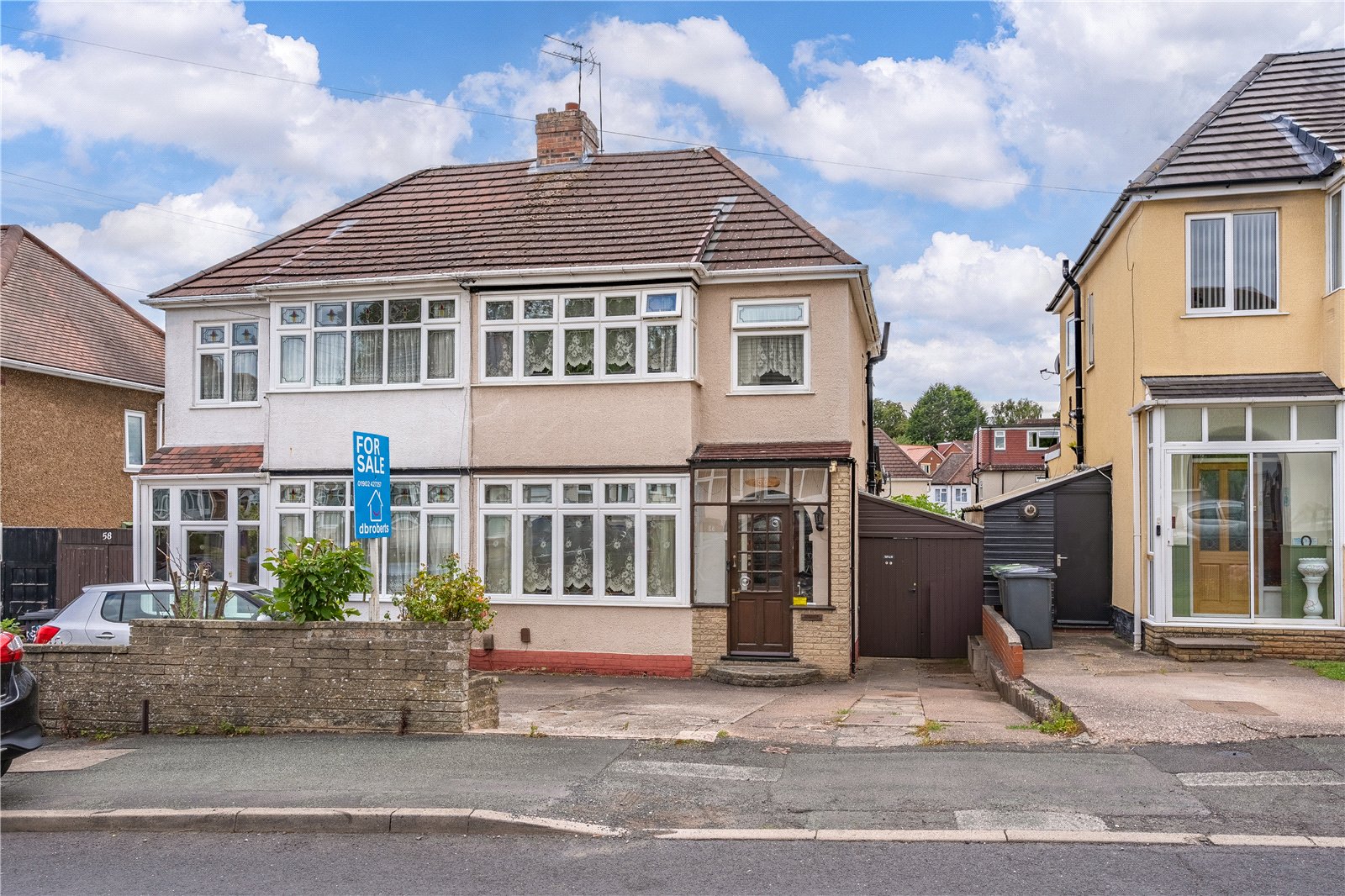 Lynton Avenue, Claregate/Aldersley, Wolverhampton, WV6 - DB Roberts