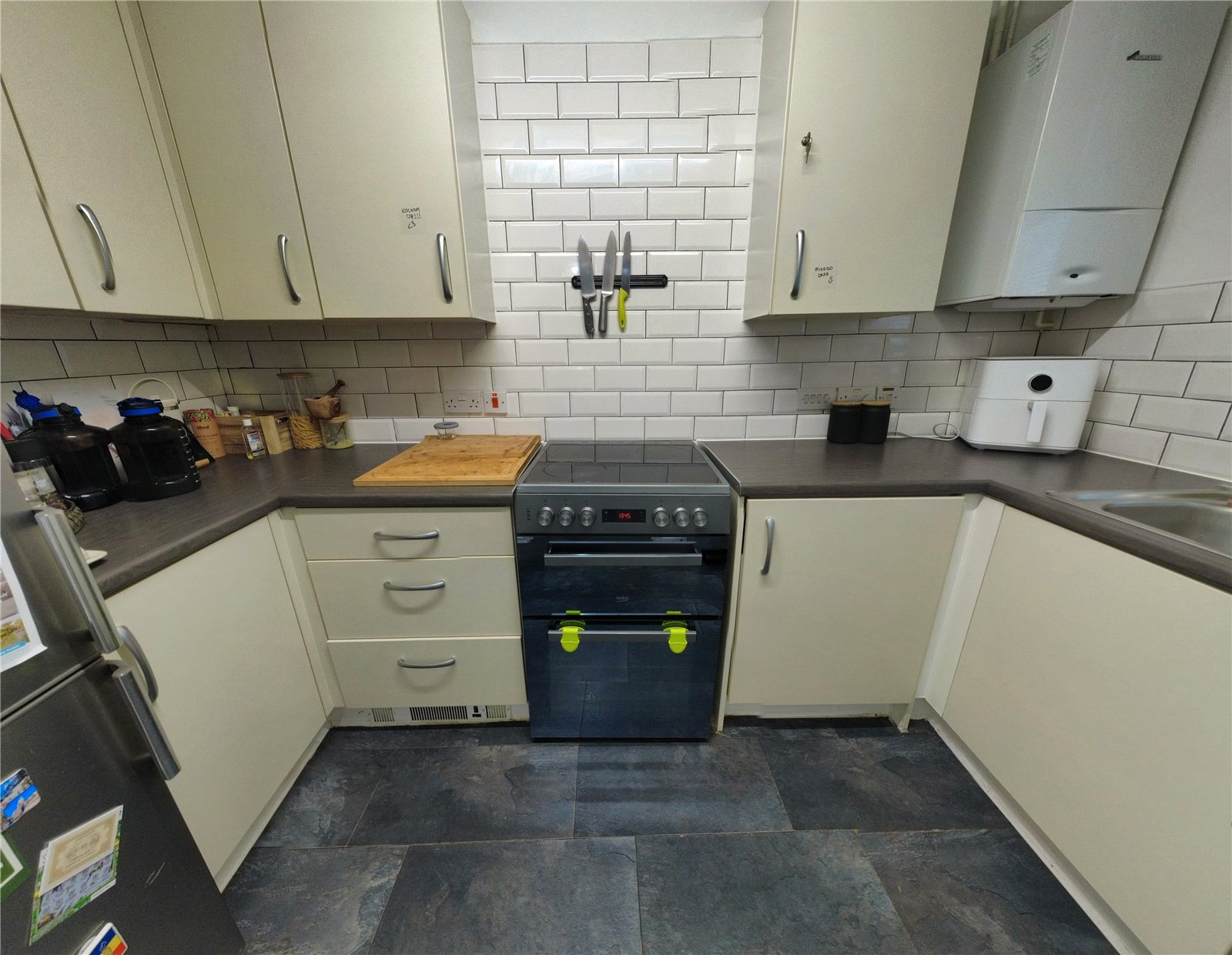 Tellus Row, Vineyard Road, Wellington, TF1 - DB Roberts