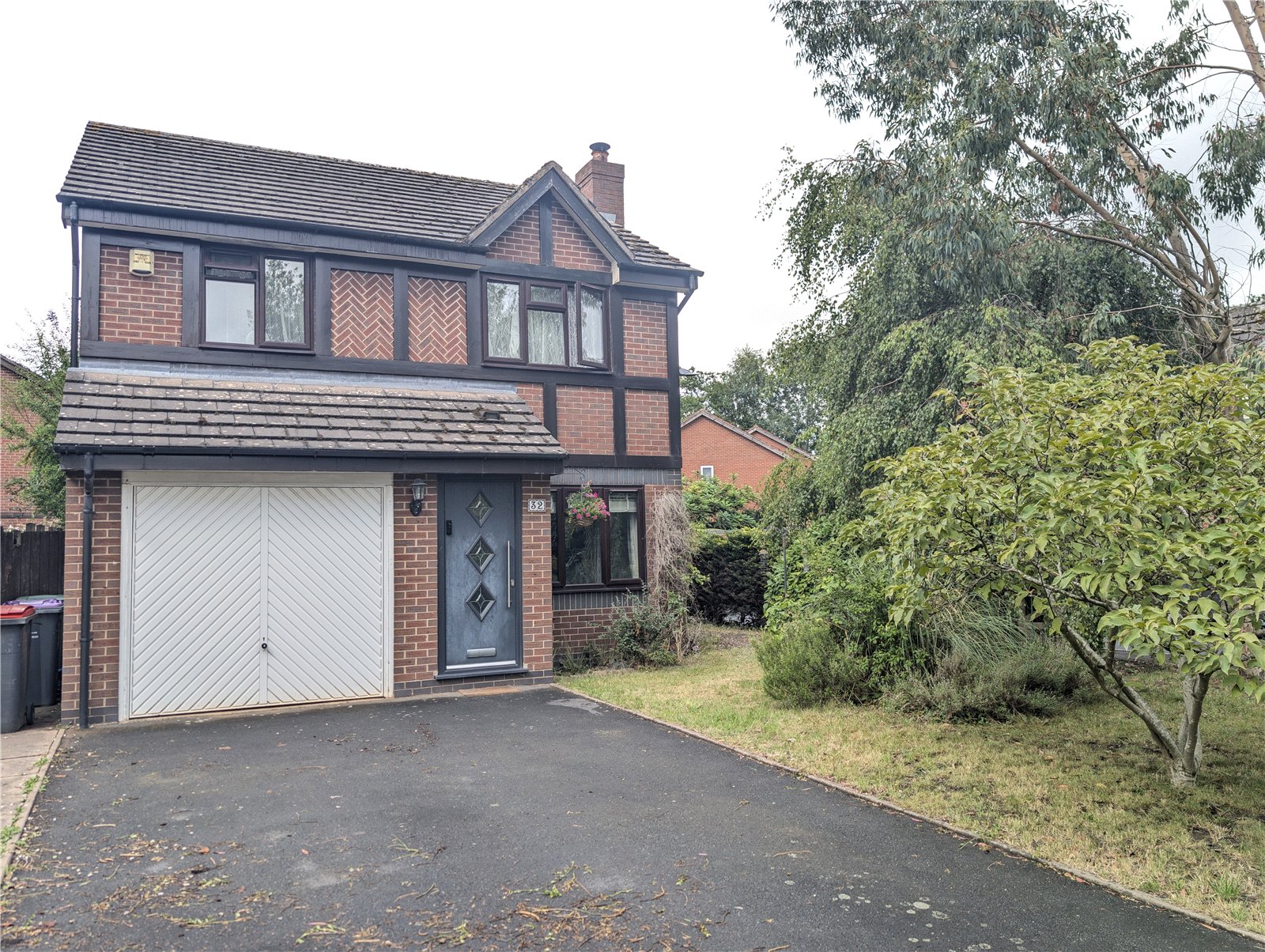 McCormick Drive, Shawbirch, Telford, TF1 - DB Roberts
