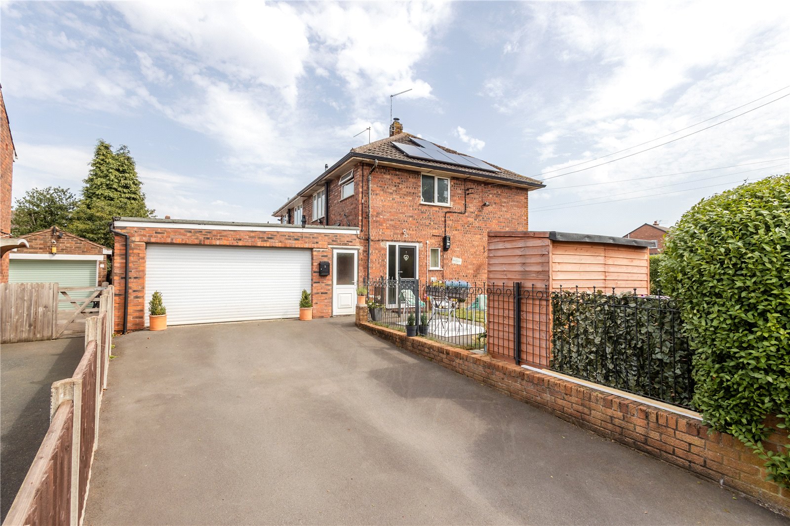 Preston Grove, Trench, Telford, TF2 - DB Roberts