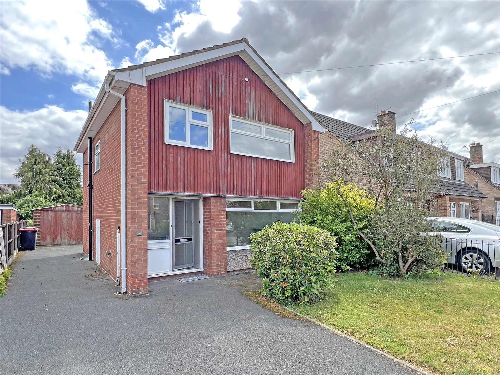 Elmpark Drive, Wellington, Telford, TF1 - DB Roberts