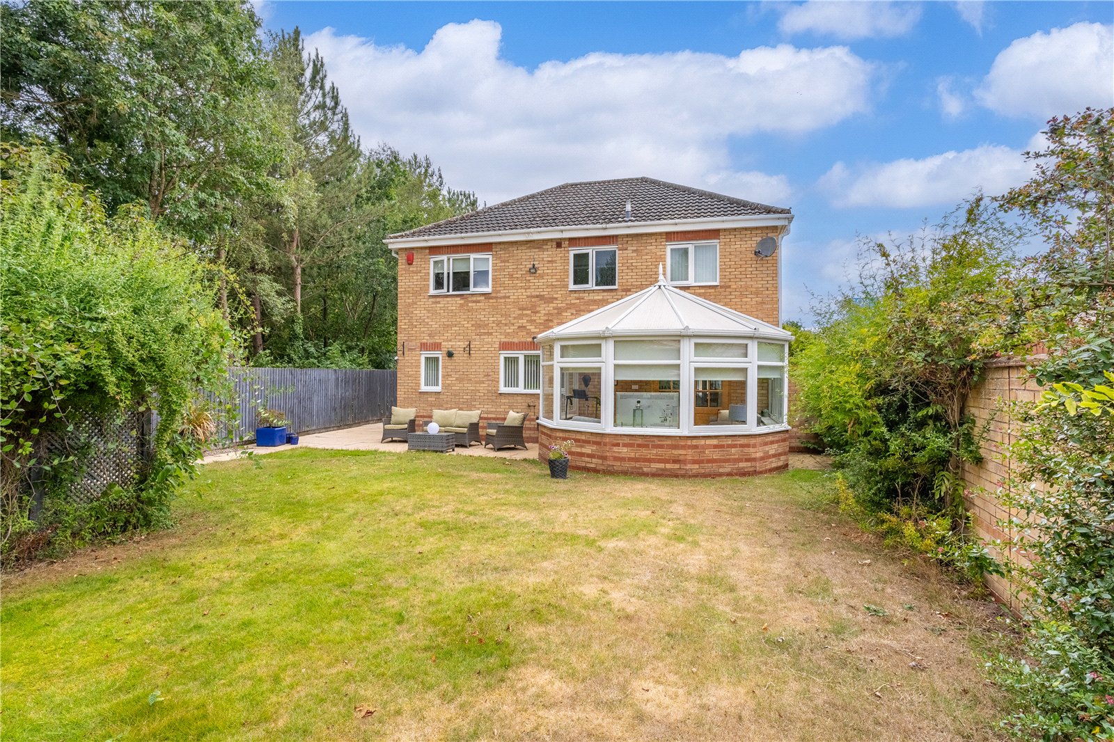 Davenport Drive, Admaston, Telford, TF5 - DB Roberts