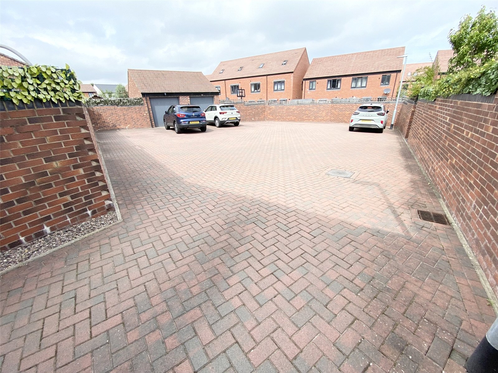Lloyd Close, Lawley, Telford, TF3 - DB Roberts