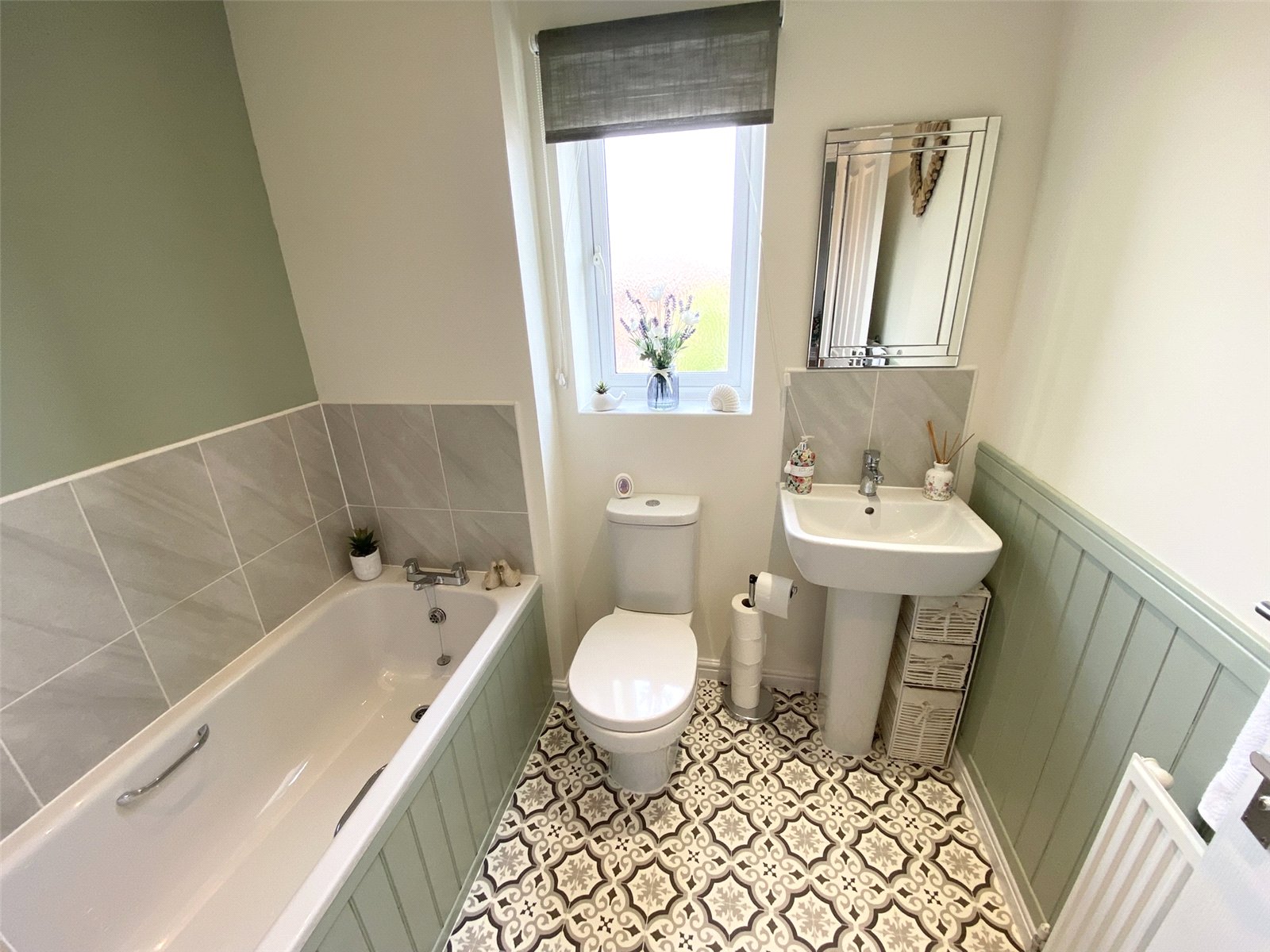 Lloyd Close, Lawley, Telford, TF3 - DB Roberts