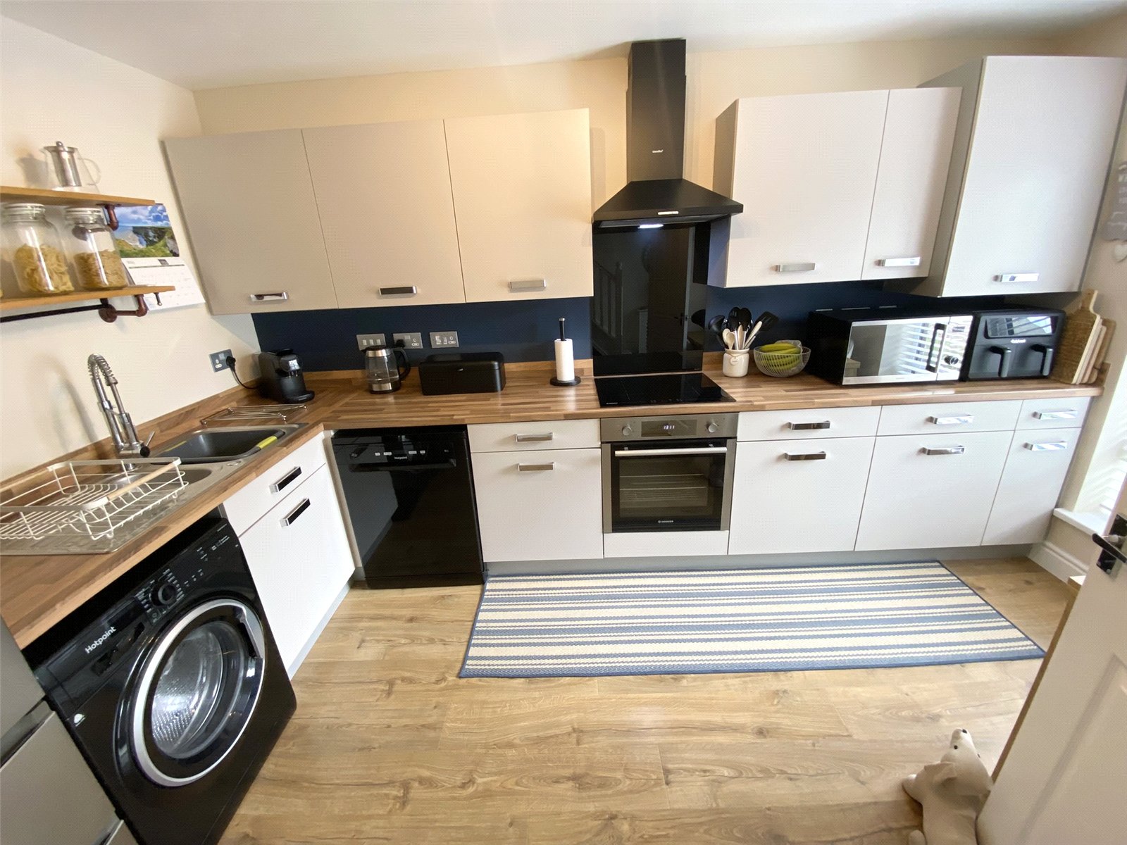 Lloyd Close, Lawley, Telford, TF3 - DB Roberts