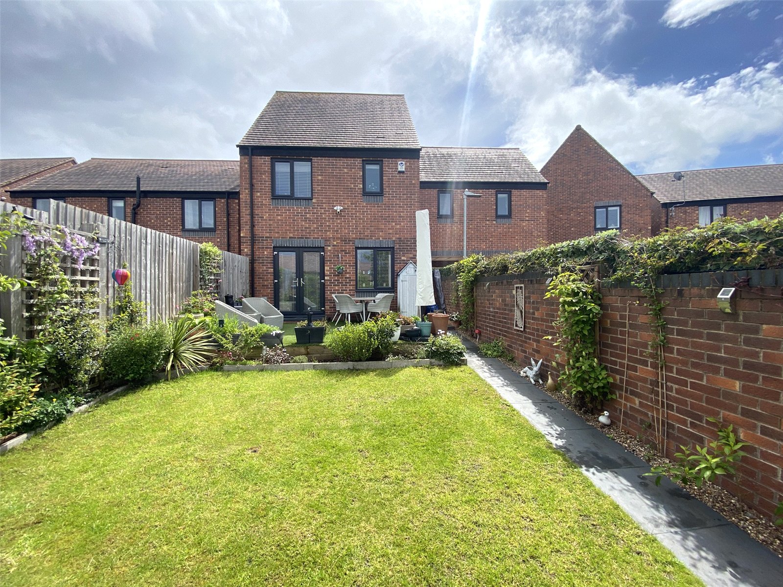 Lloyd Close, Lawley, Telford, TF3 - DB Roberts