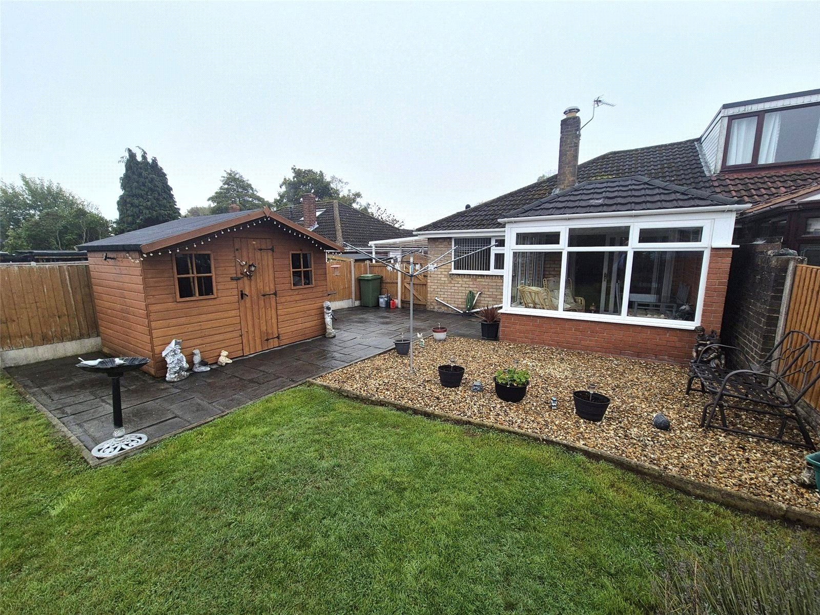 Manor Drive, St. Georges, Telford, TF2 - DB Roberts