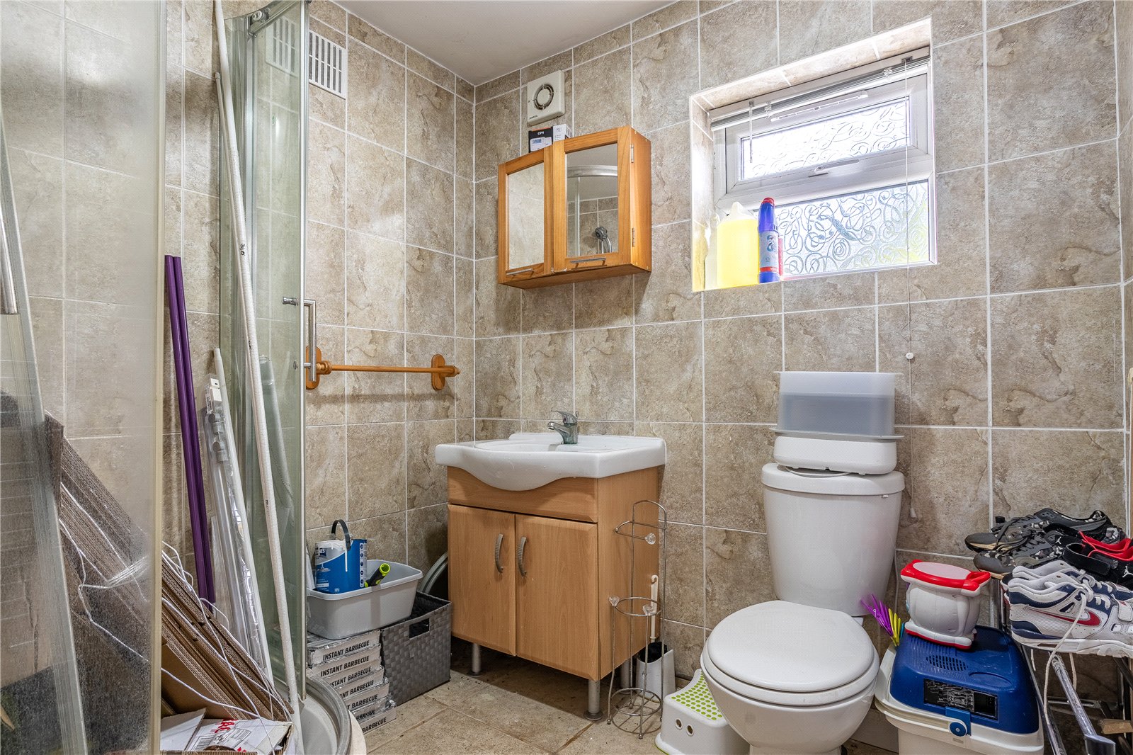 Aldersley Road, Aldersley, Wolverhampton, WV6 - DB Roberts