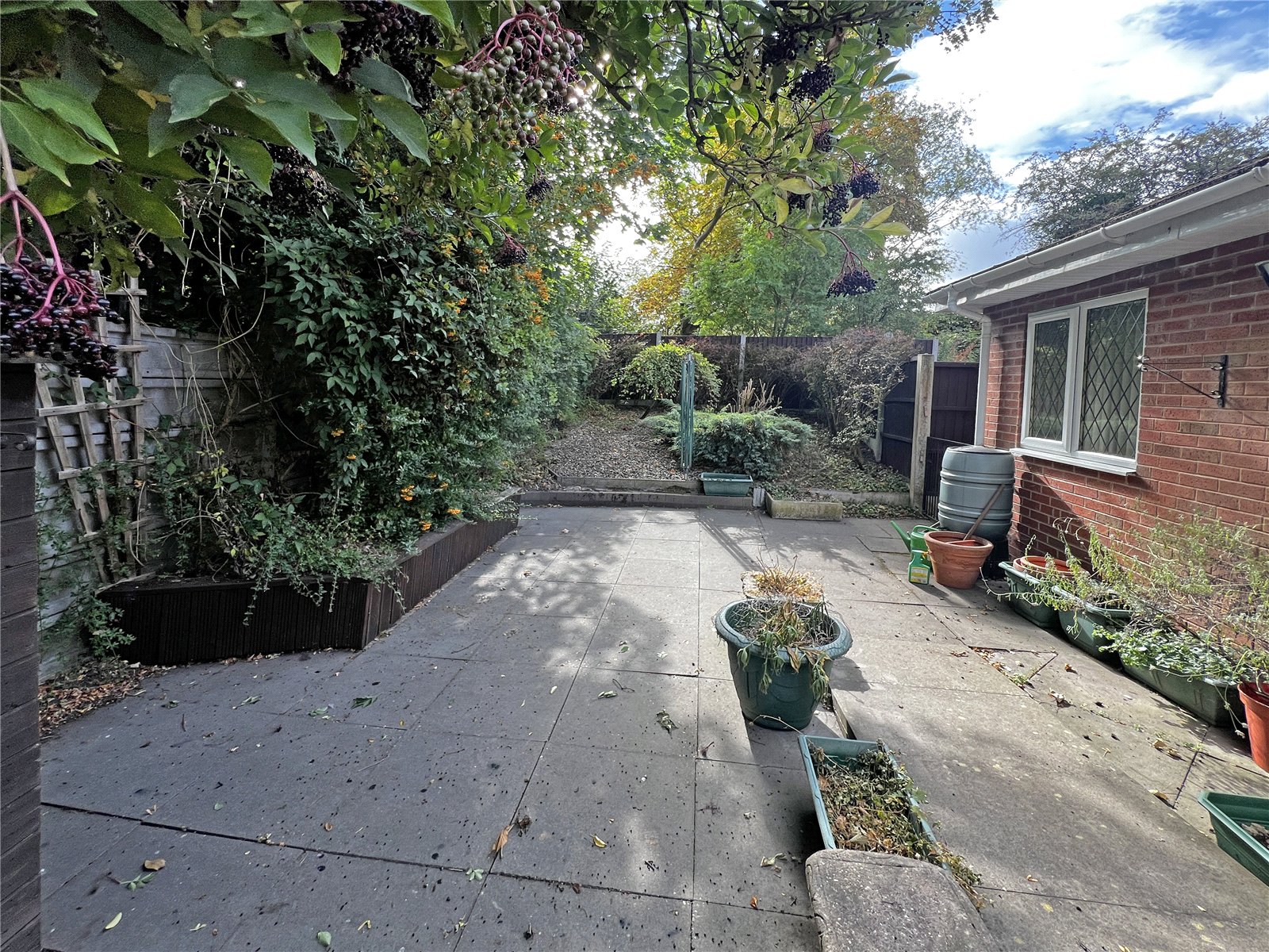 Bradshaw Gardens, Oakengates, Telford, TF2 - DB Roberts