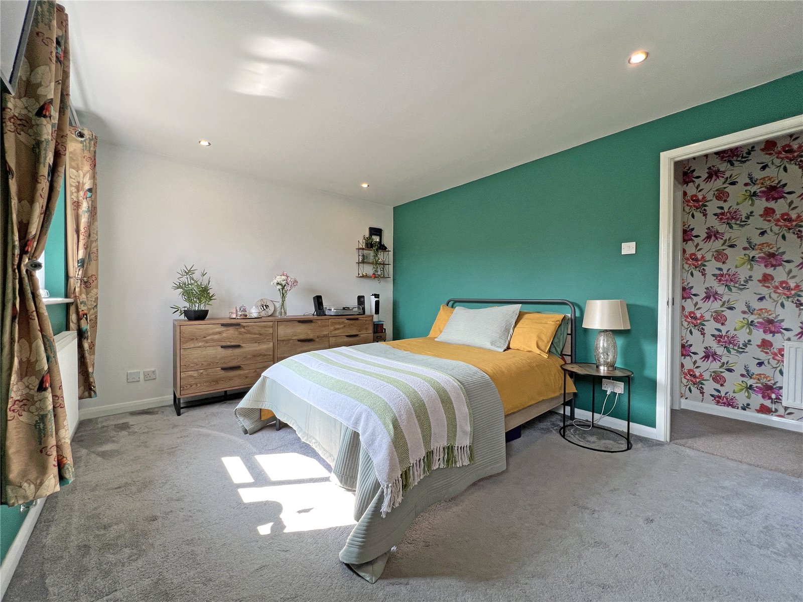 Tadorna Drive, Stirchley, Telford, TF3 - DB Roberts