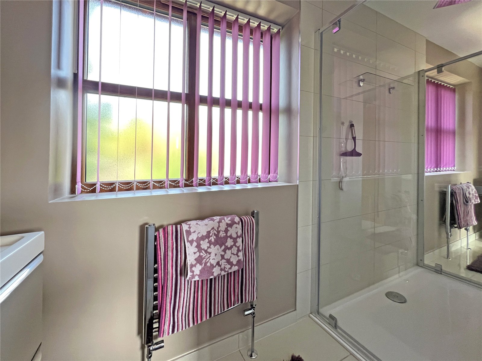 Tadorna Drive, Stirchley, Telford, TF3 - DB Roberts