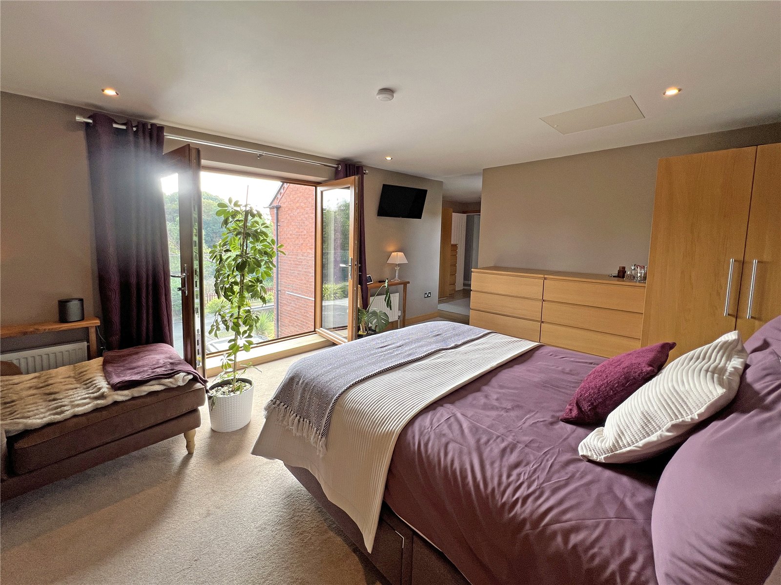 Tadorna Drive, Stirchley, Telford, TF3 - DB Roberts