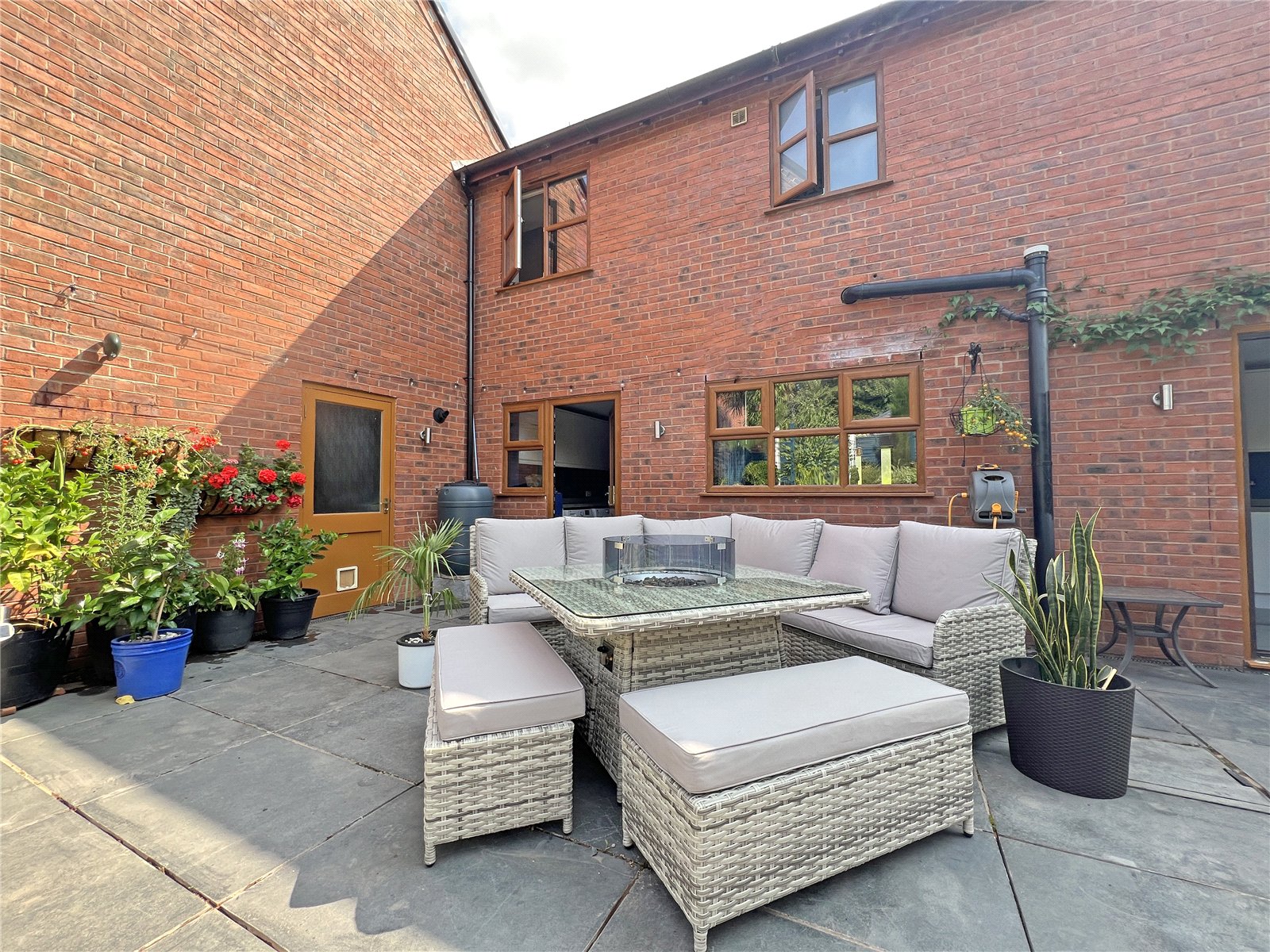 Tadorna Drive, Stirchley, Telford, TF3 - DB Roberts