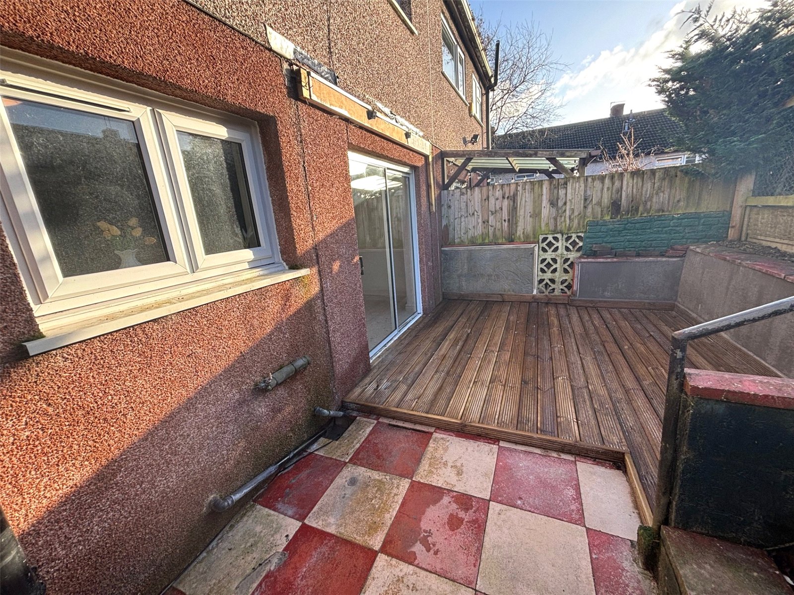 Worcester Road, Dawley, Telford, TF4 - DB Roberts