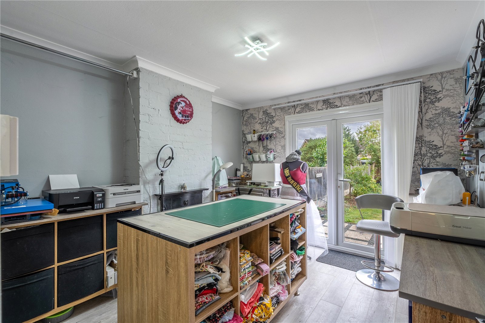 Botfield Road, Shifnal, Telford, TF11 - DB Roberts