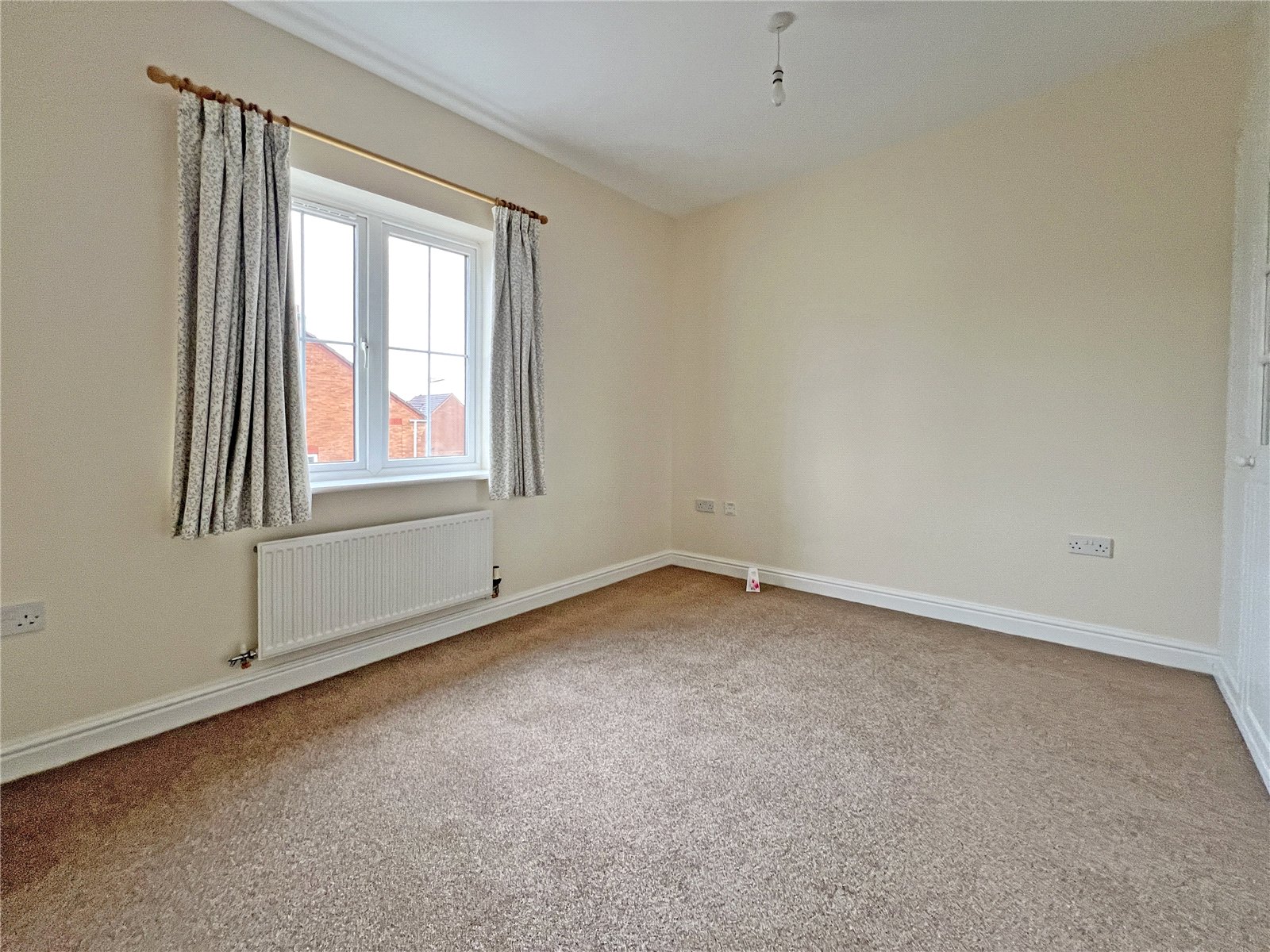 Finchale Avenue, Priorslee, Telford, TF2 - DB Roberts