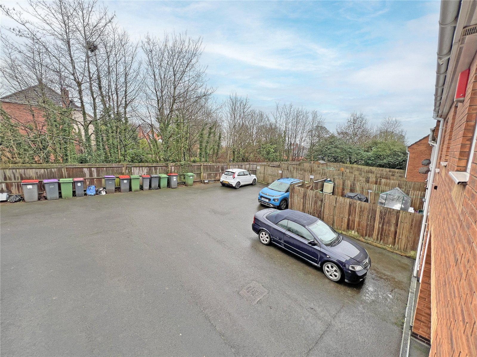 Finchale Avenue, Priorslee, Telford, TF2 - DB Roberts