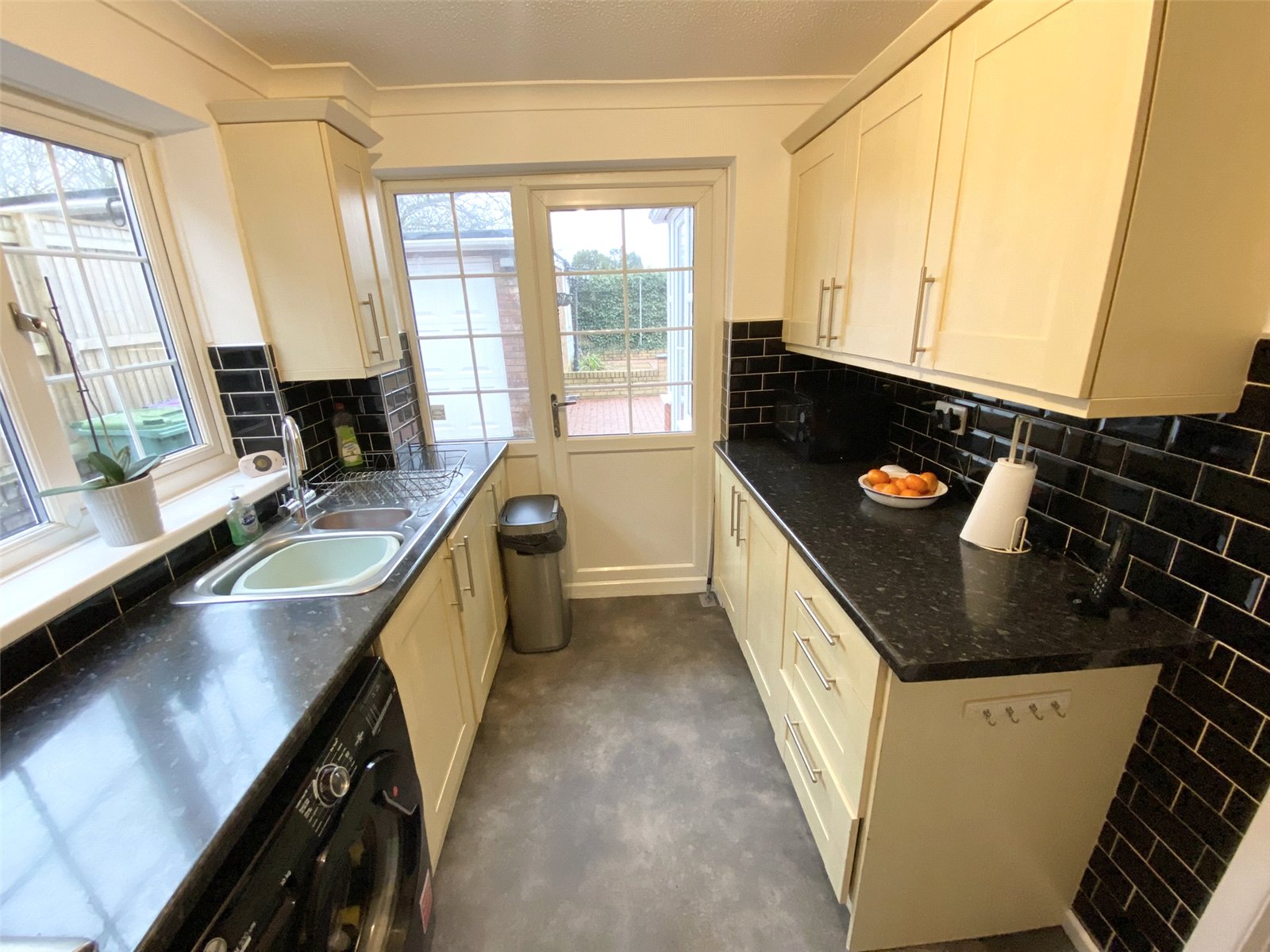 Swinburne Close, Sutton Hill, Telford, TF7 - DB Roberts