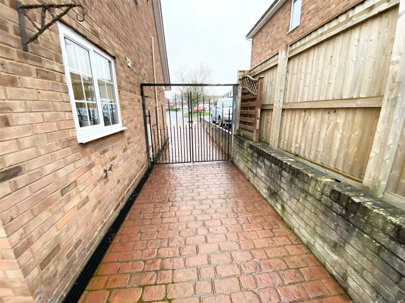 Swinburne Close, Sutton Hill, Telford, TF7 - DB Roberts
