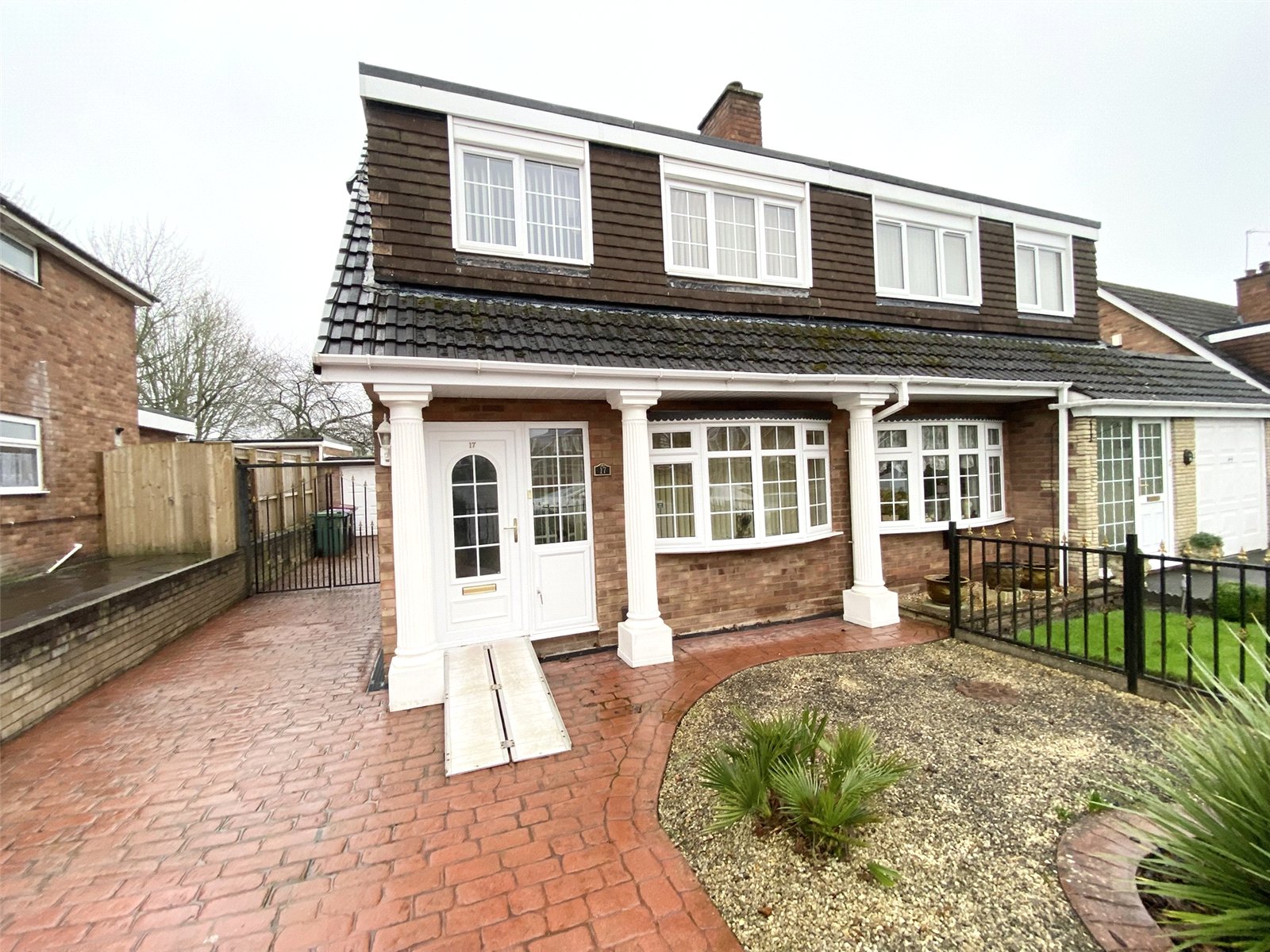 Swinburne Close, Sutton Hill, Telford, TF7 - DB Roberts