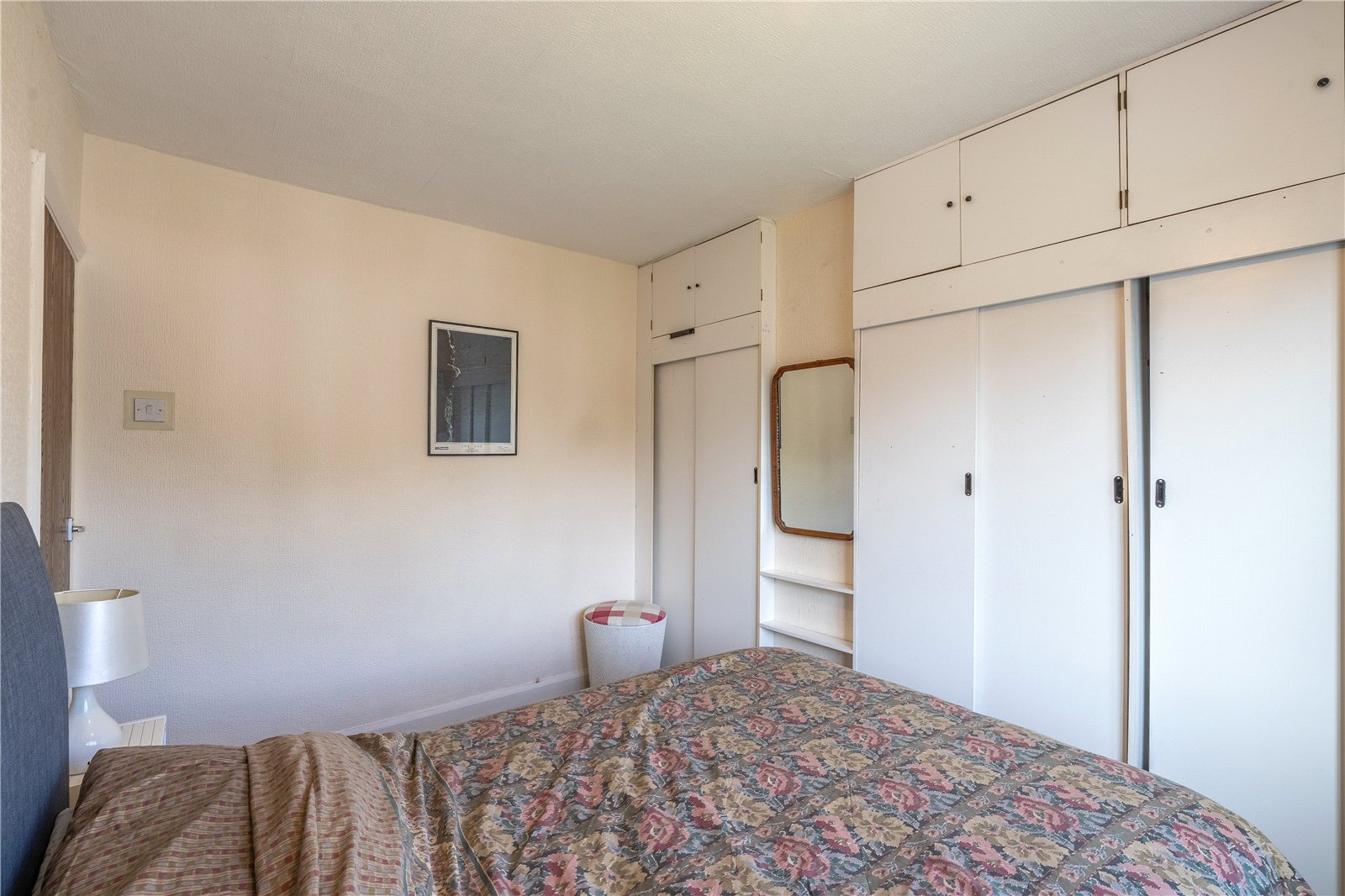 The Avenue, Castlecroft, Wolverhampton, WV3 - DB Roberts