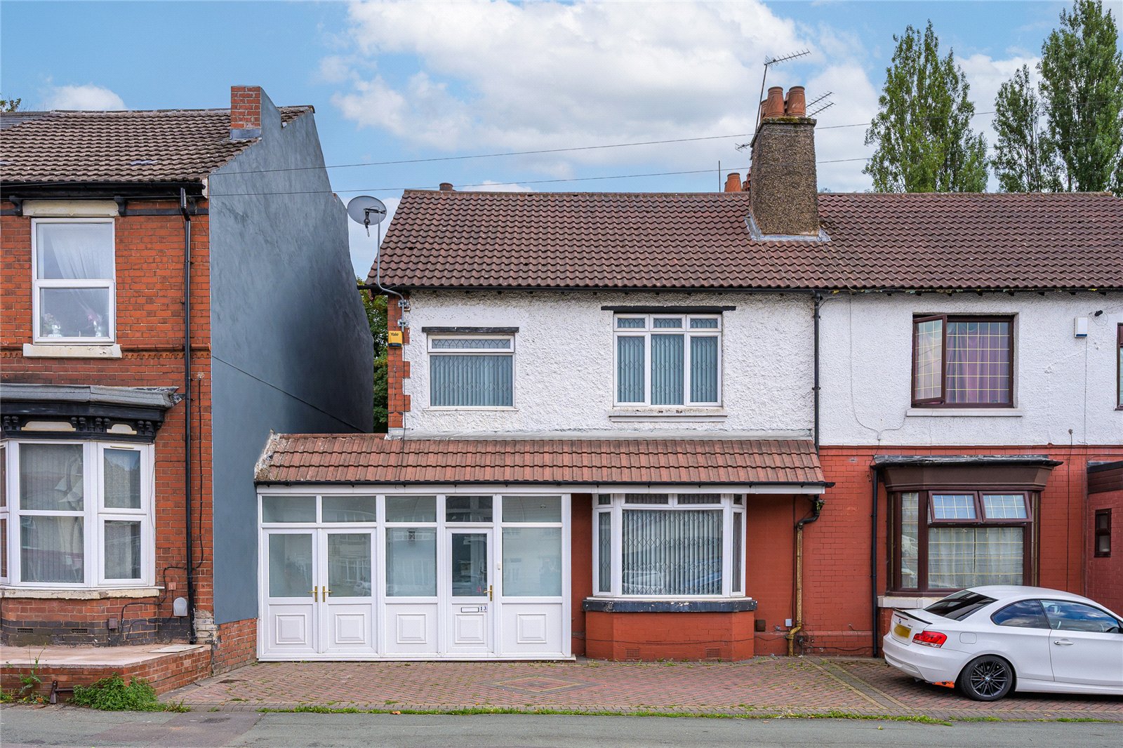 Victoria Road, Fallings Park, Wolverhampton, WV10 - DB Roberts