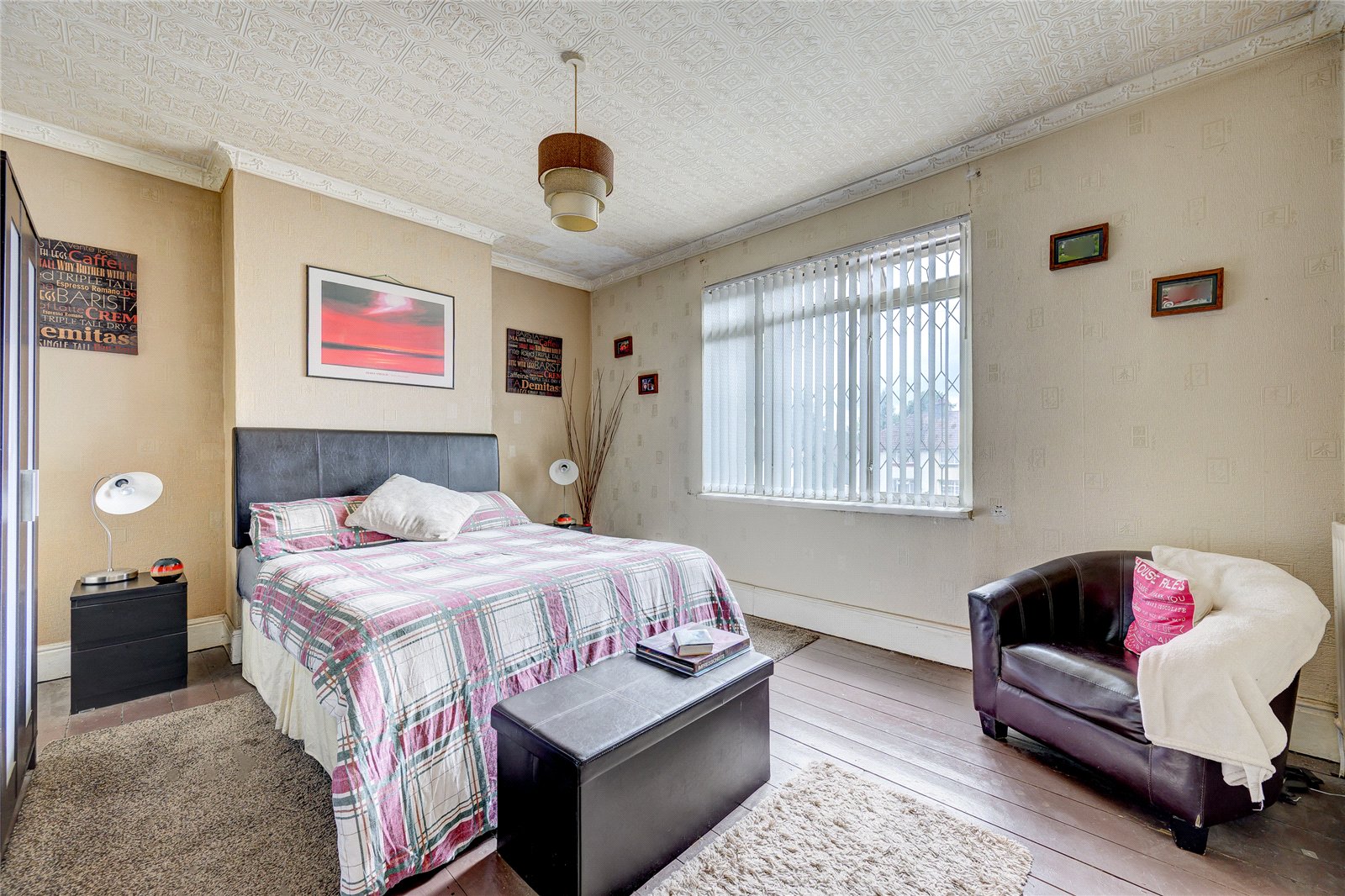 Victoria Road, Fallings Park, Wolverhampton, WV10 - DB Roberts