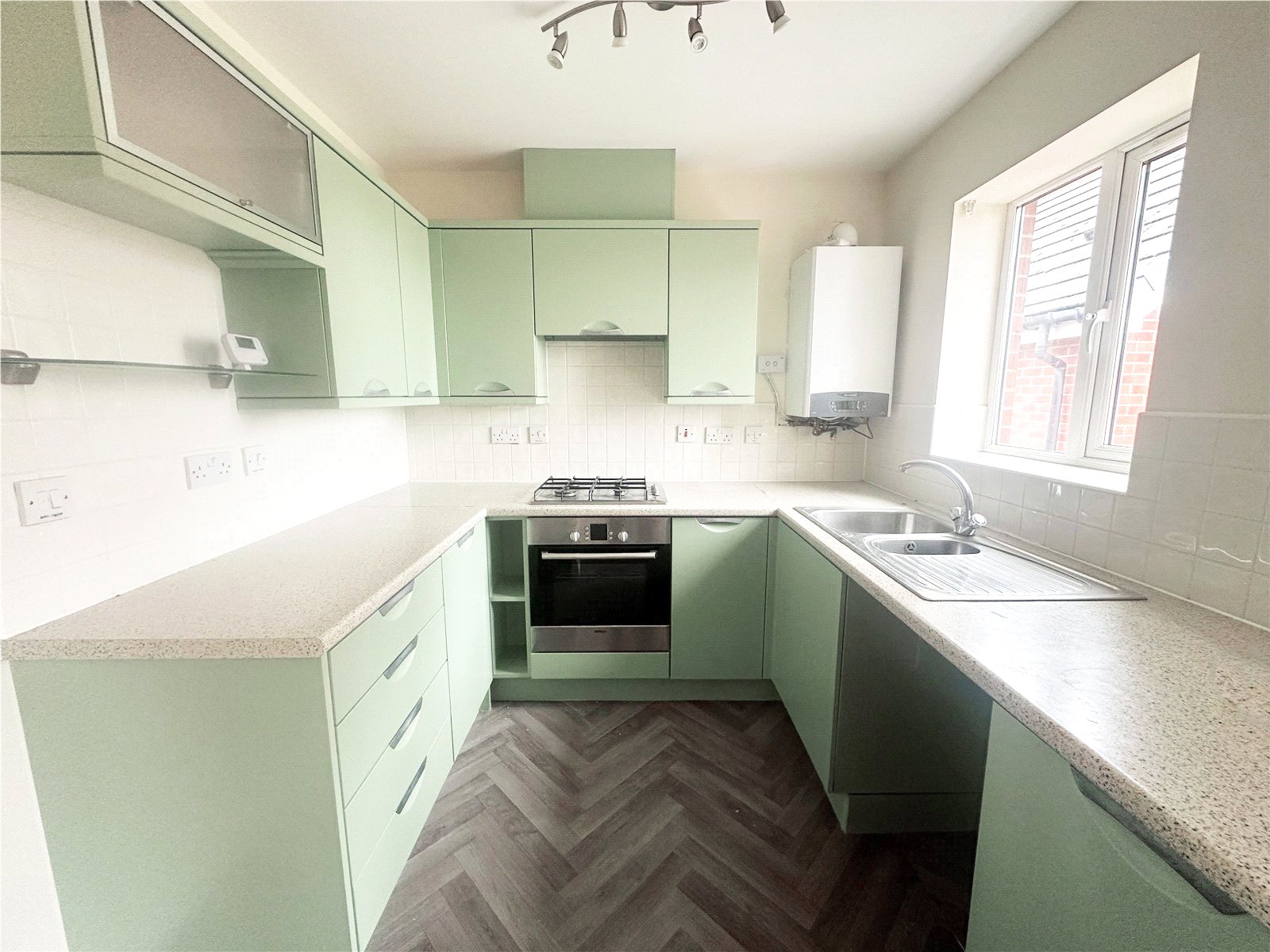 Millport Road, Lanesfield, Wolverhampton, WV4 - DB Roberts