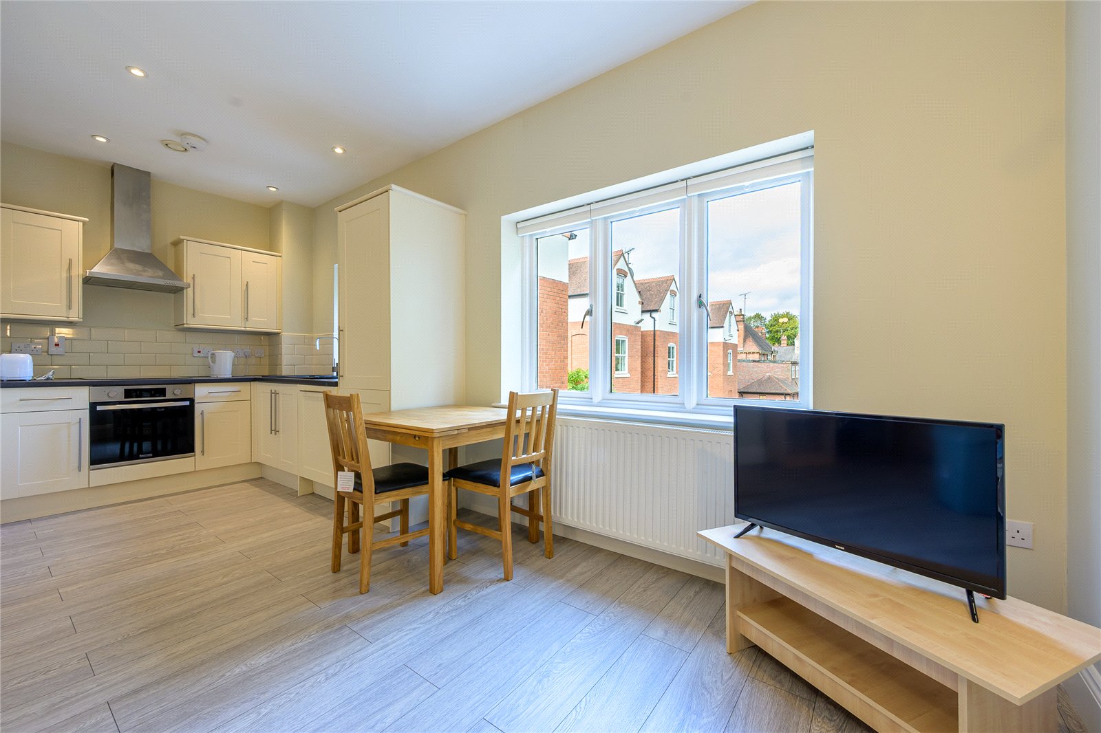 Apartment 16 1J, Balfour Crescent, Tettenhall, Wolverhampton, WV6 - DB Roberts