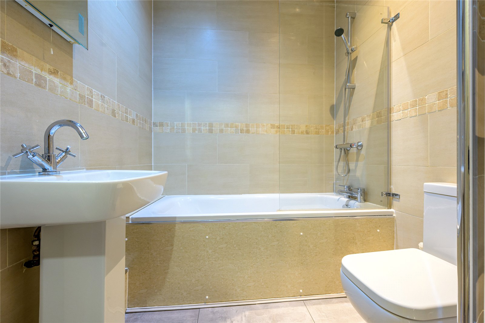 Apartment 16 1J, Balfour Crescent, Tettenhall, Wolverhampton, WV6 - DB Roberts