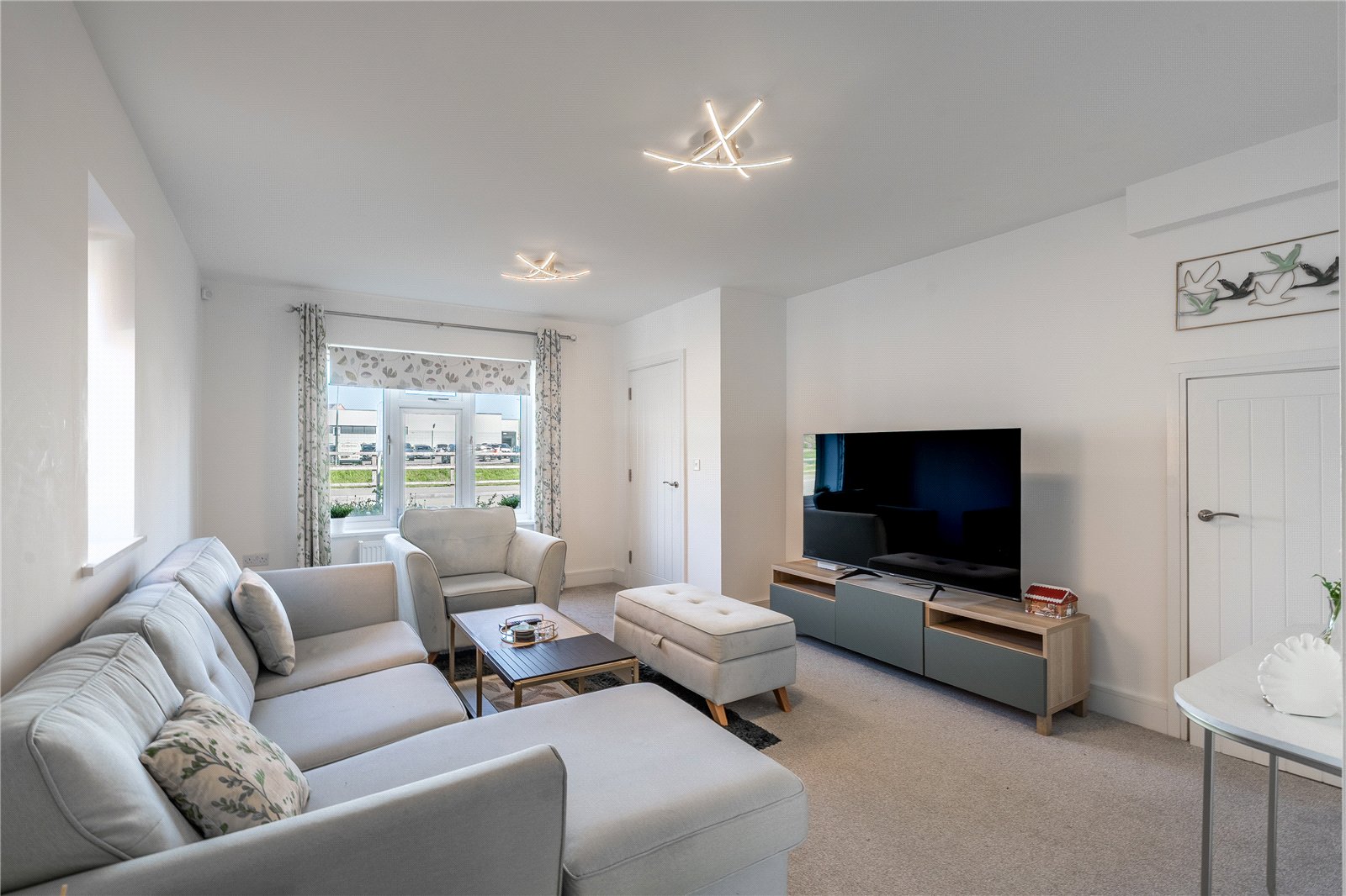 Silverstone Drive, Akron Gate, Wolverhampton, WV10 - DB Roberts