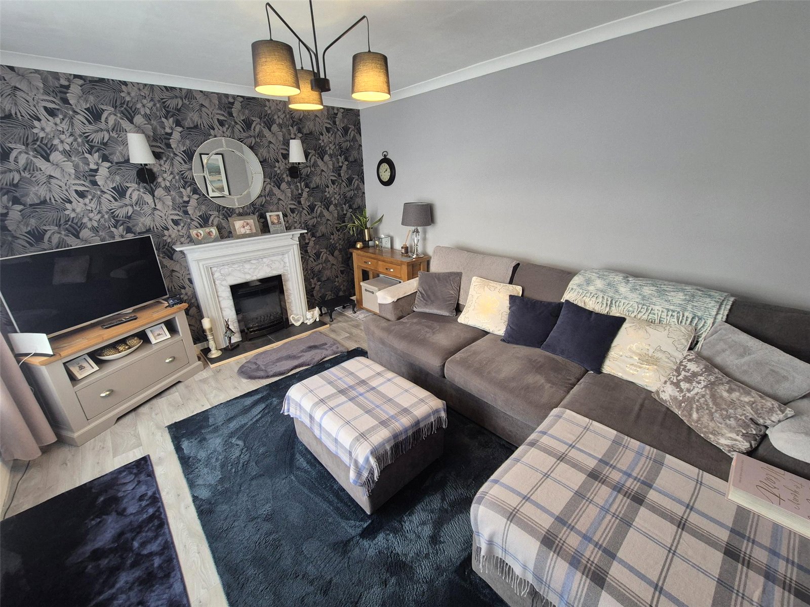 Marton Drive, Wellington, Telford, TF1 - DB Roberts