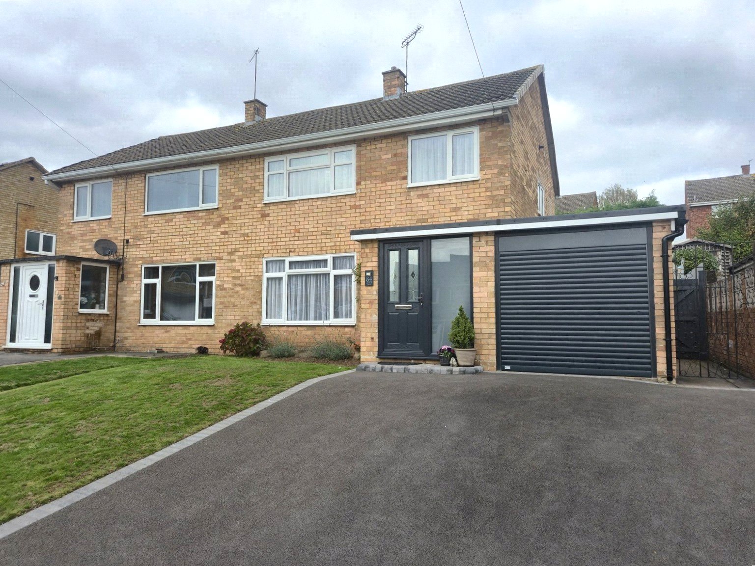Marton Drive, Wellington, Telford, TF1 - DB Roberts