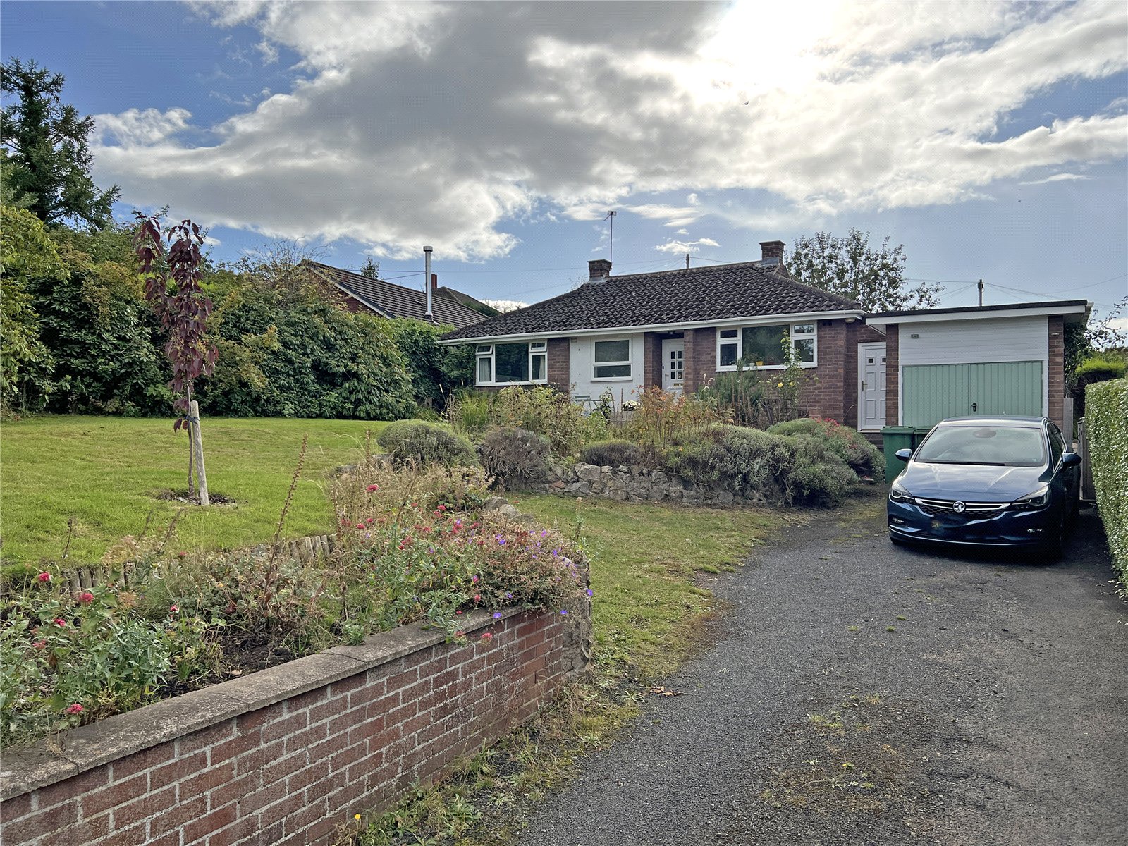 Barnfield Crescent, Wellington, Telford, TF1 - DB Roberts